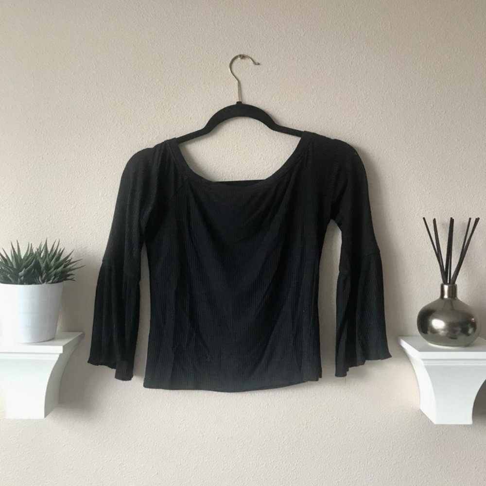 Off-the-Shoulder Ribbed Top - Picture 4 of 4